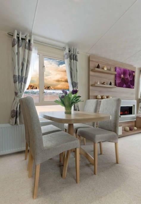 Lagooncombe Modern And Cosy Holiday Home Haverigg Eksteriør billede