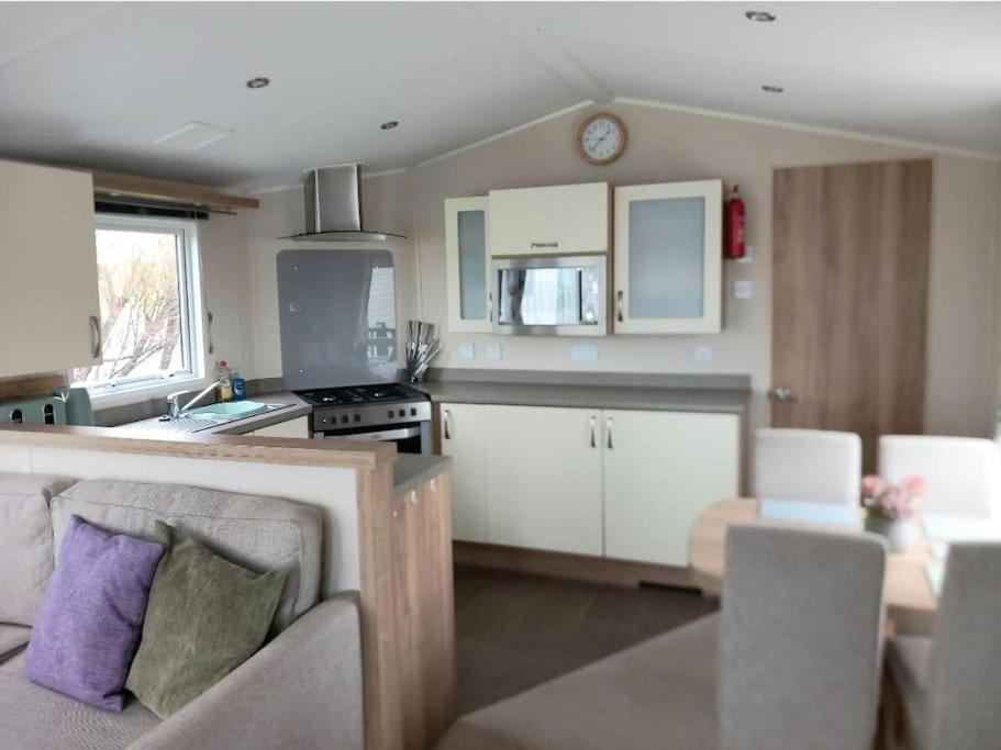 Lagooncombe Modern And Cosy Holiday Home Haverigg Eksteriør billede